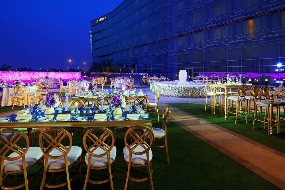 Le Meridien Cairo Airport 12/63