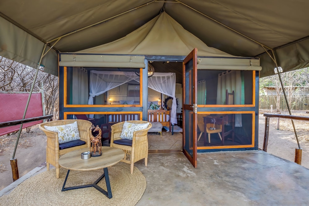 Elephant Valley Lodge 25/50