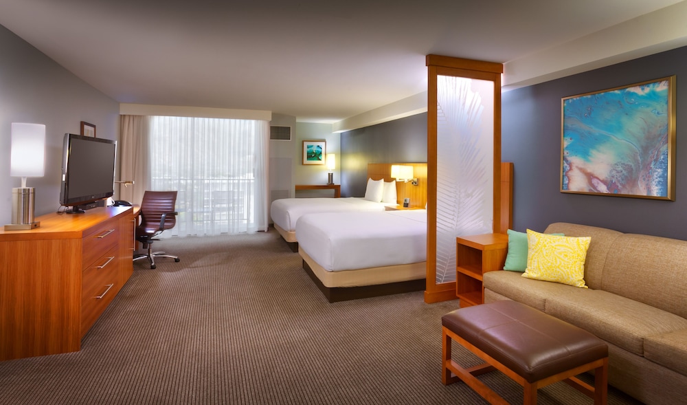 Hyatt Place Waikiki Beach 17/71