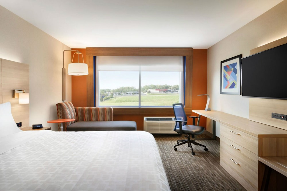 Holiday Inn Express Alliance 18/63