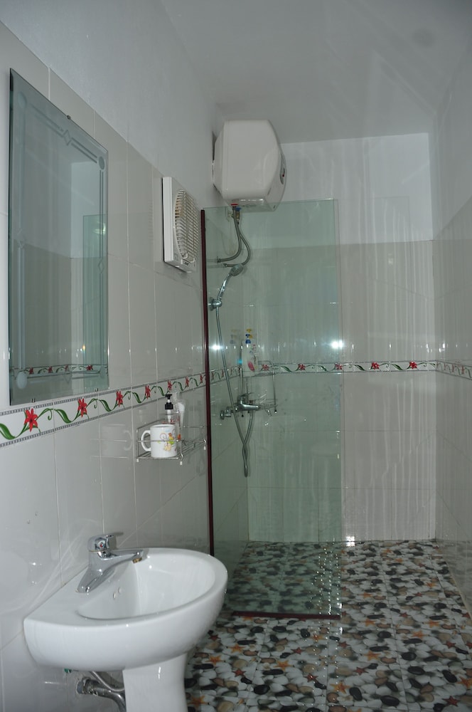 Tuan Ngoc Hotel 72/72
