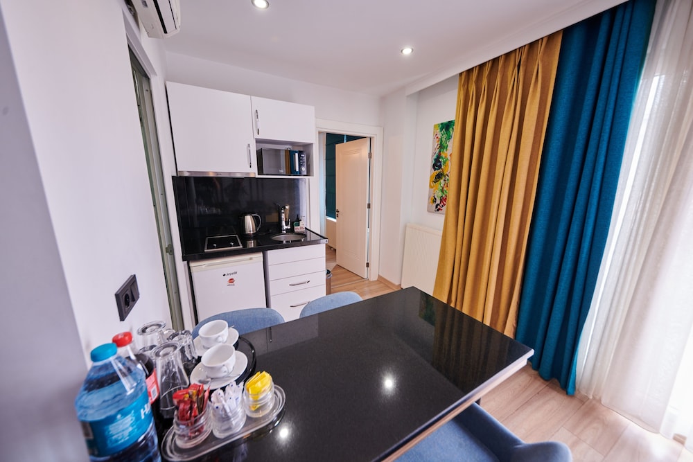 Hotel the Marions Suite 62/85