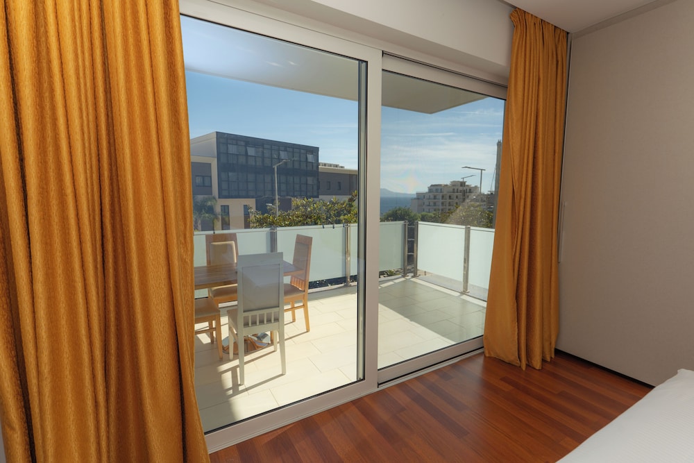 Nemesis Hotel 24/50