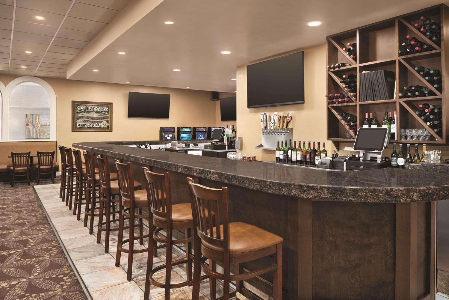 restaurant cafeteria