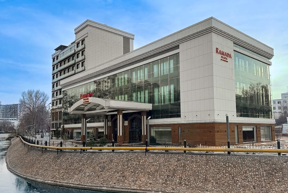 Ramada Plaza by Wyndham Tashkent Airport 10/70