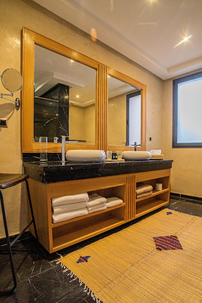Sumahan Suites and Spa 8/62