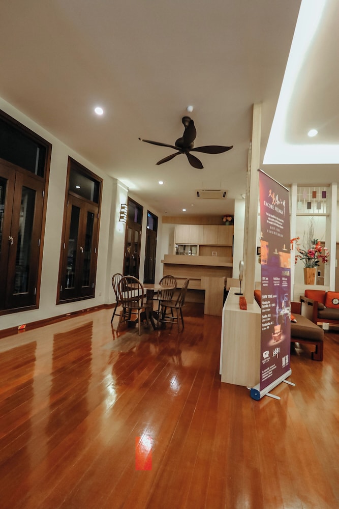 Fomecs Boutique Hotel 44/56