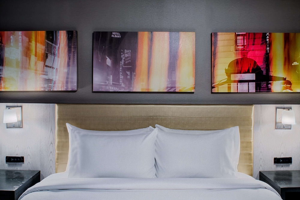 DoubleTree by Hilton Hotel New York Times Square West 11/63