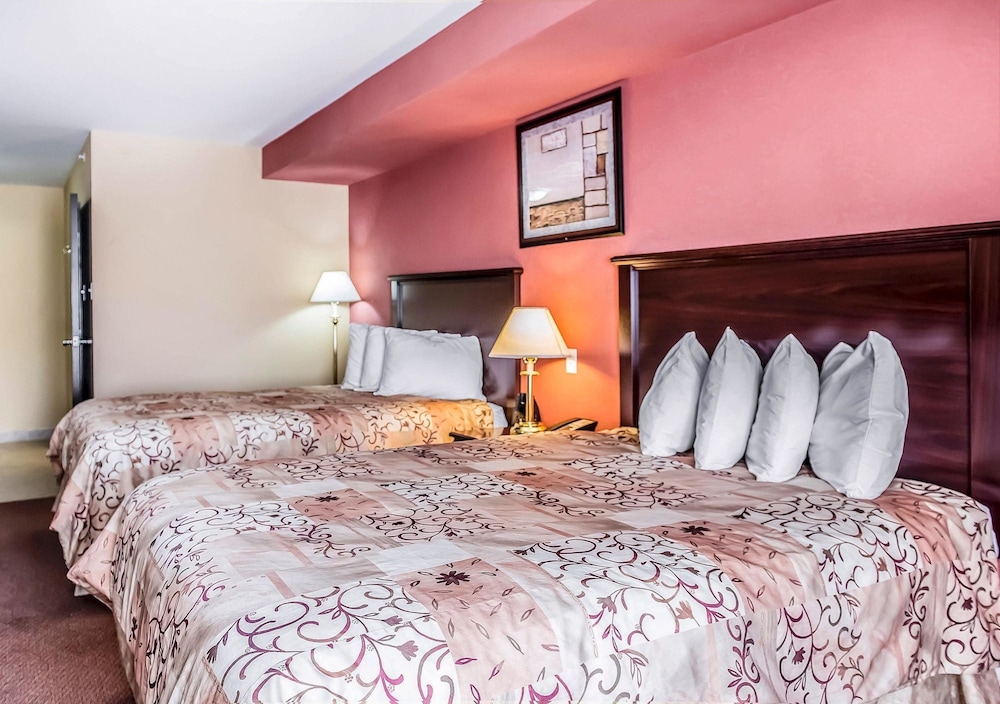 Quality Inn Orleans, ON 17/53
