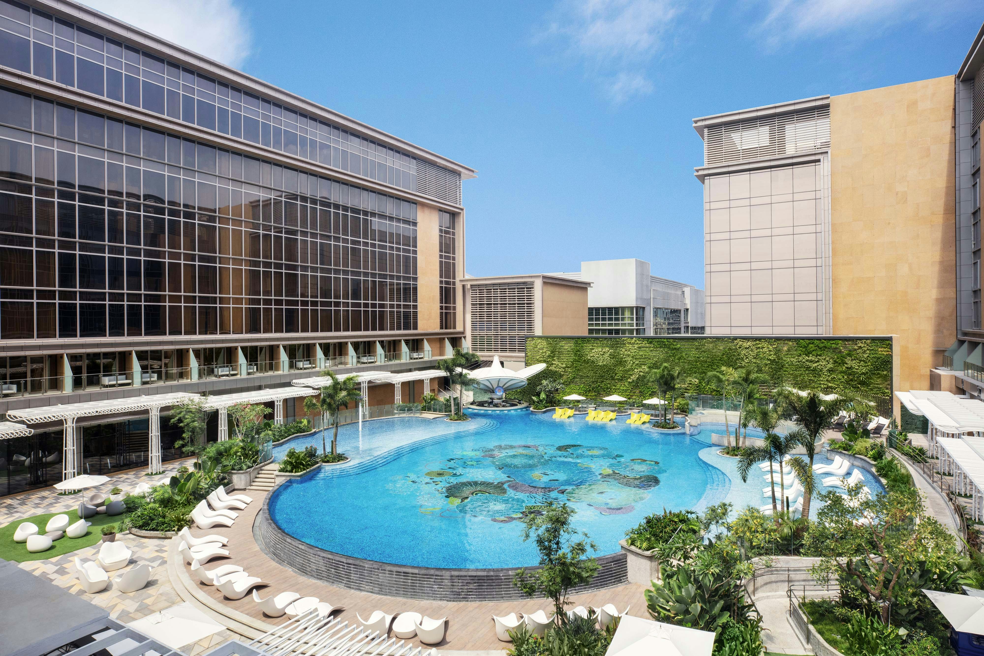 Sheraton Manila Hotel 45/45