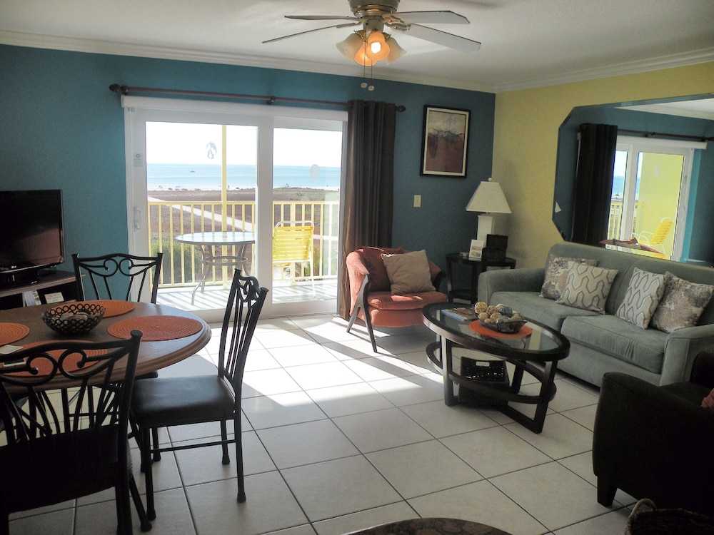 South Beach Condo Hotel 40/50