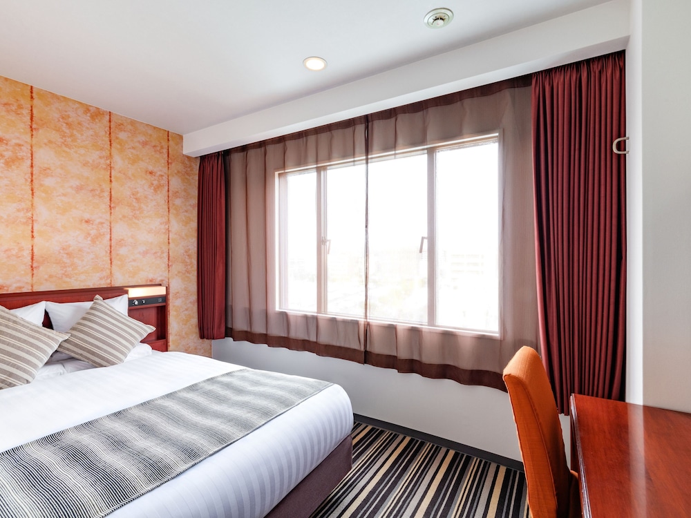 STANDARD, DOUBLE BED, NO CLEANING SERVICES