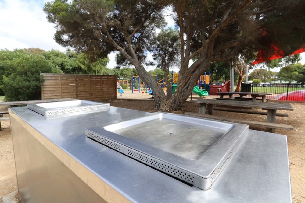 Torquay Foreshore Caravan Park 35/75