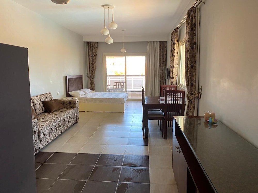 El Karma Aqua Beach Resort 24/50