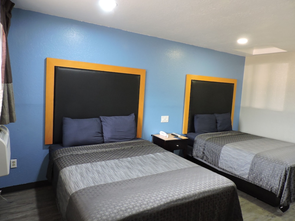 OYO Hotel Waldron AR - Hwy 71 16/52