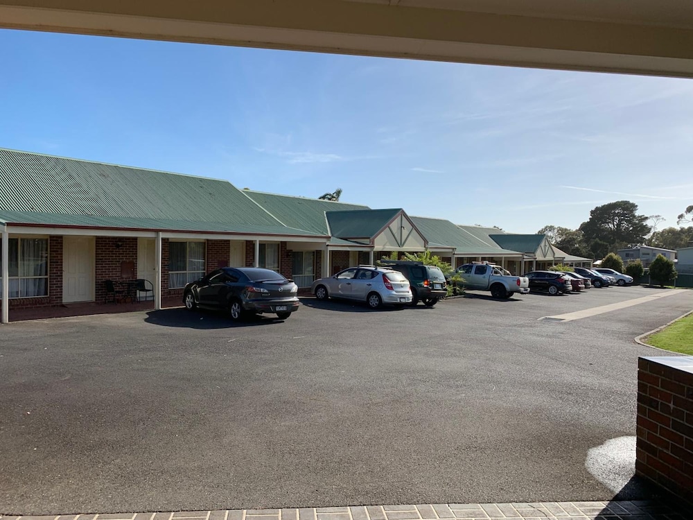 Arthur Phillip Motor Inn 29/36