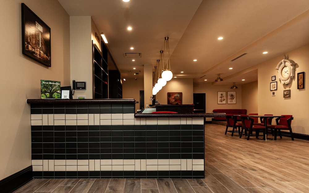 The Rubenstein Hotel 6/48