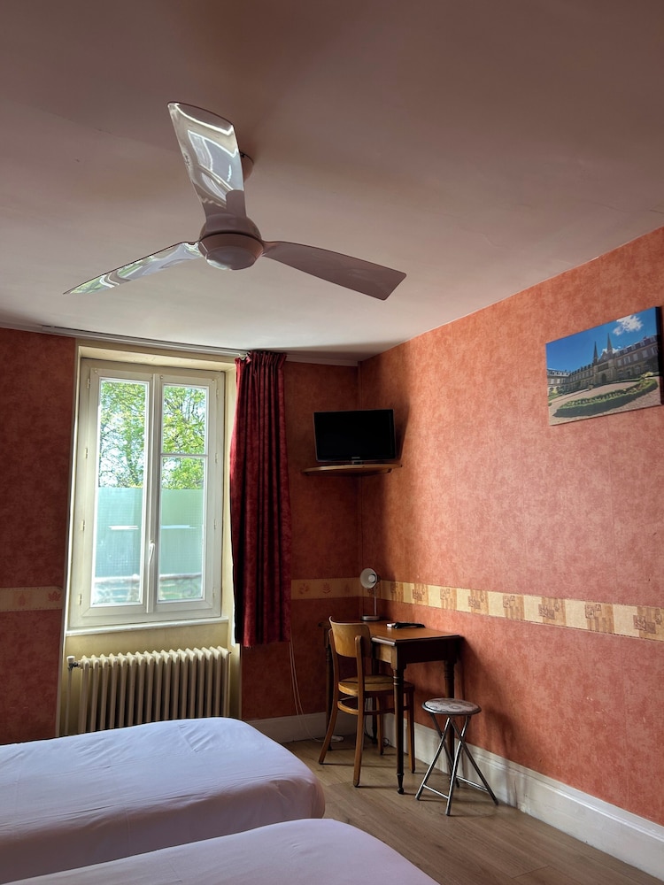 Hotel de Verdun 28/55