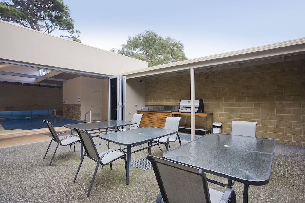 7 Bell Street Apartments 49/50