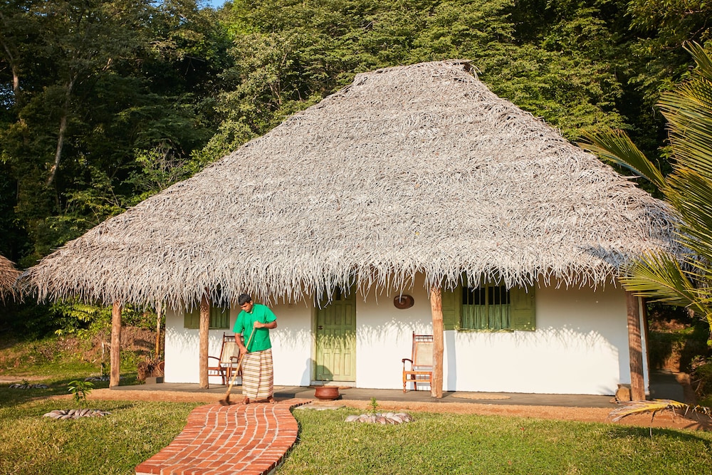 Amuna Ayurvedic Retreat 30/50