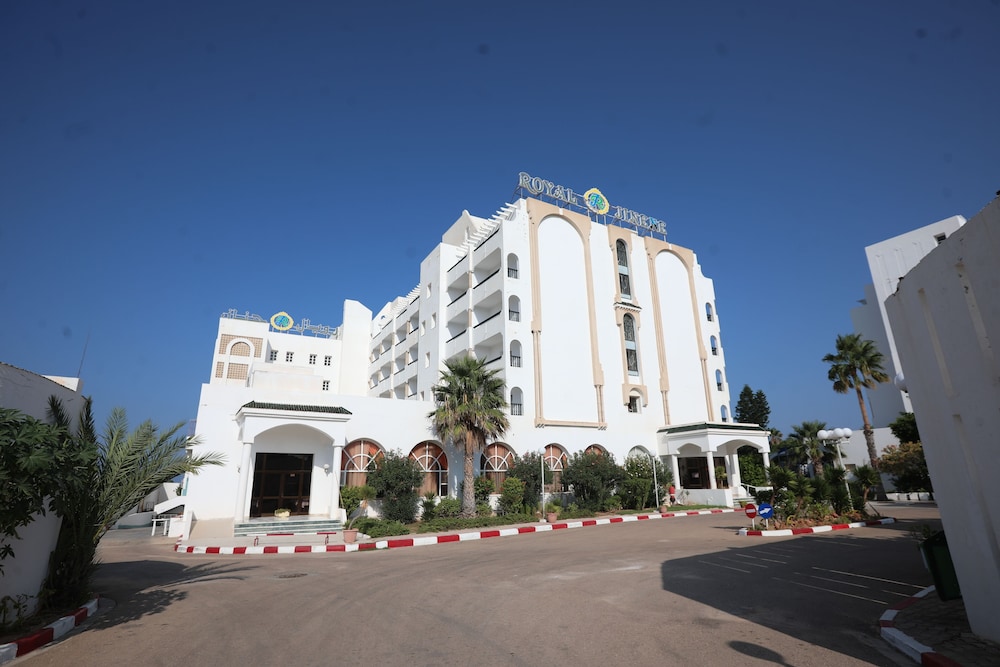 Hotel Royal Jinene photo2