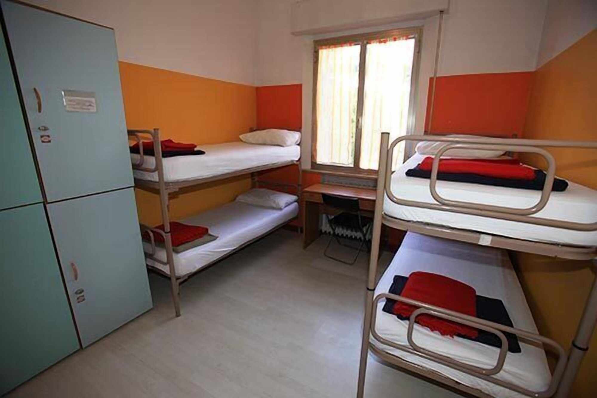 ROOM, QUADRUPLE, PRIVATE BATHROOM