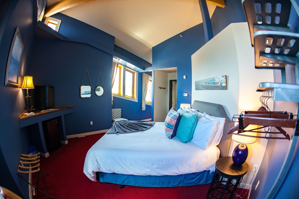 Blue Wave Inn 26/67