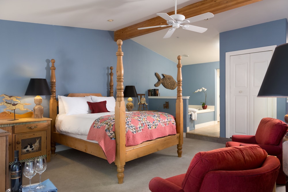 Inn at Occidental 16/50