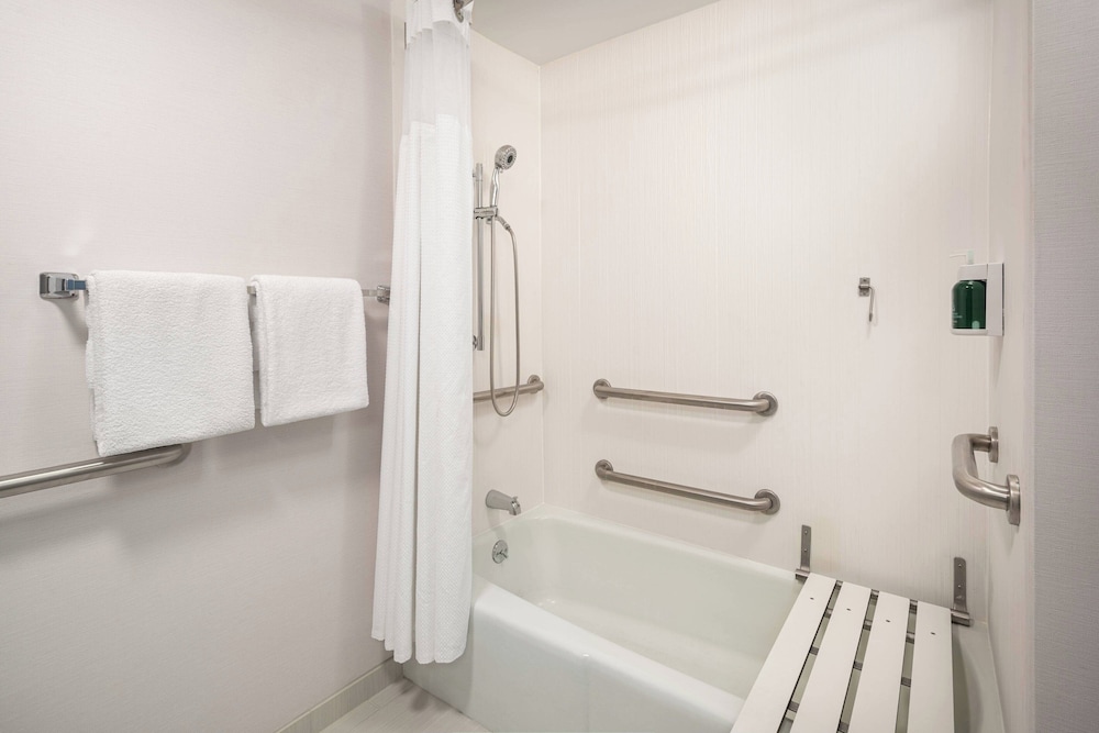 غرفة بسرير كينج، Courtyard by Marriott Rancho Cordova Sacramento 6/6