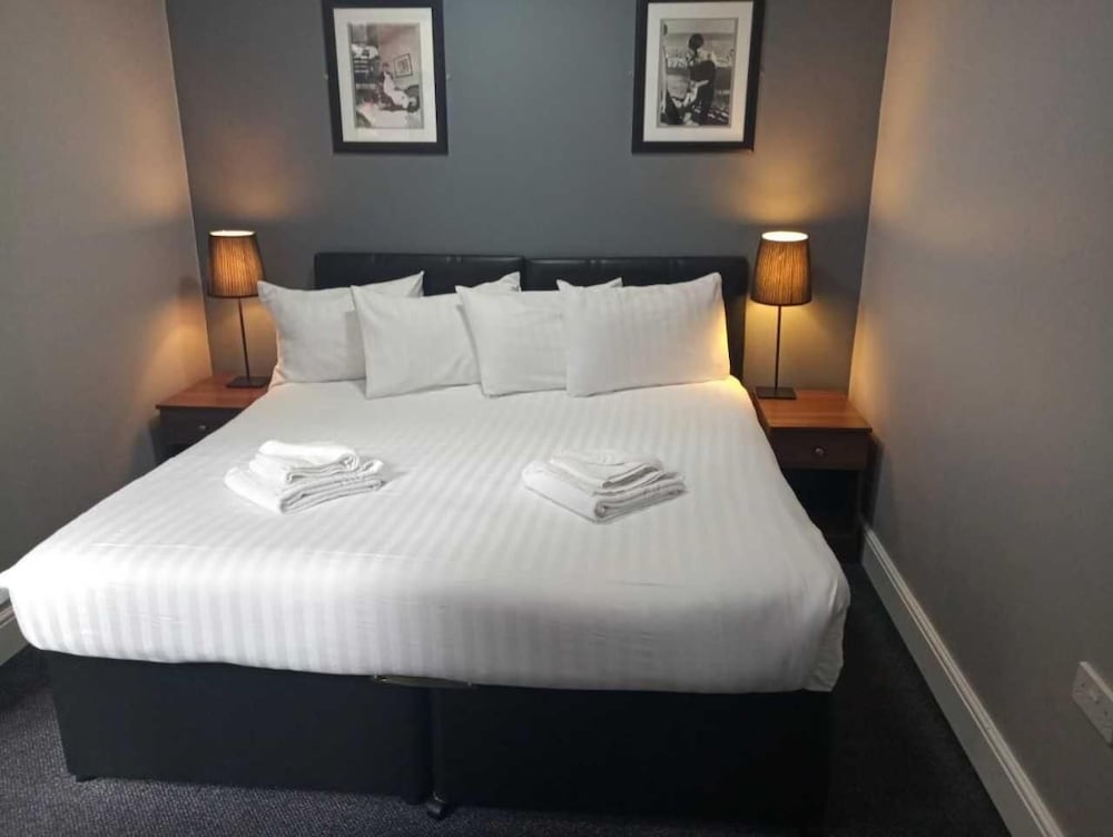 The Liverpool Inn Hotel 15/45