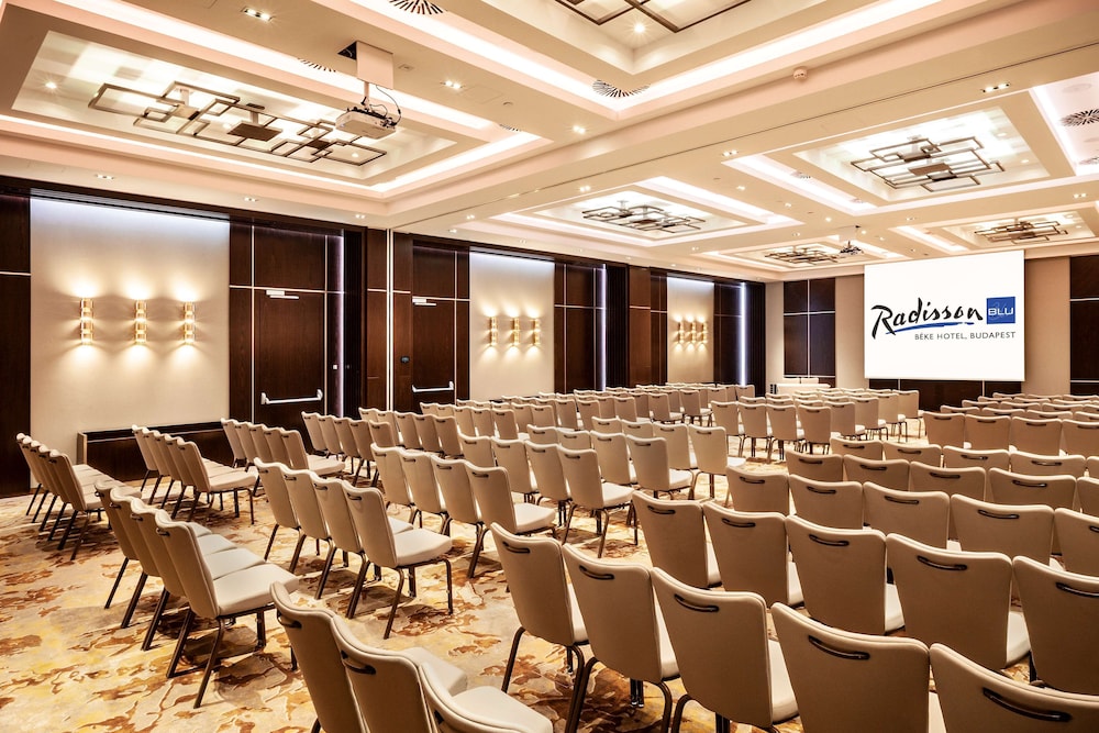 Radisson Blu Beke 65/70