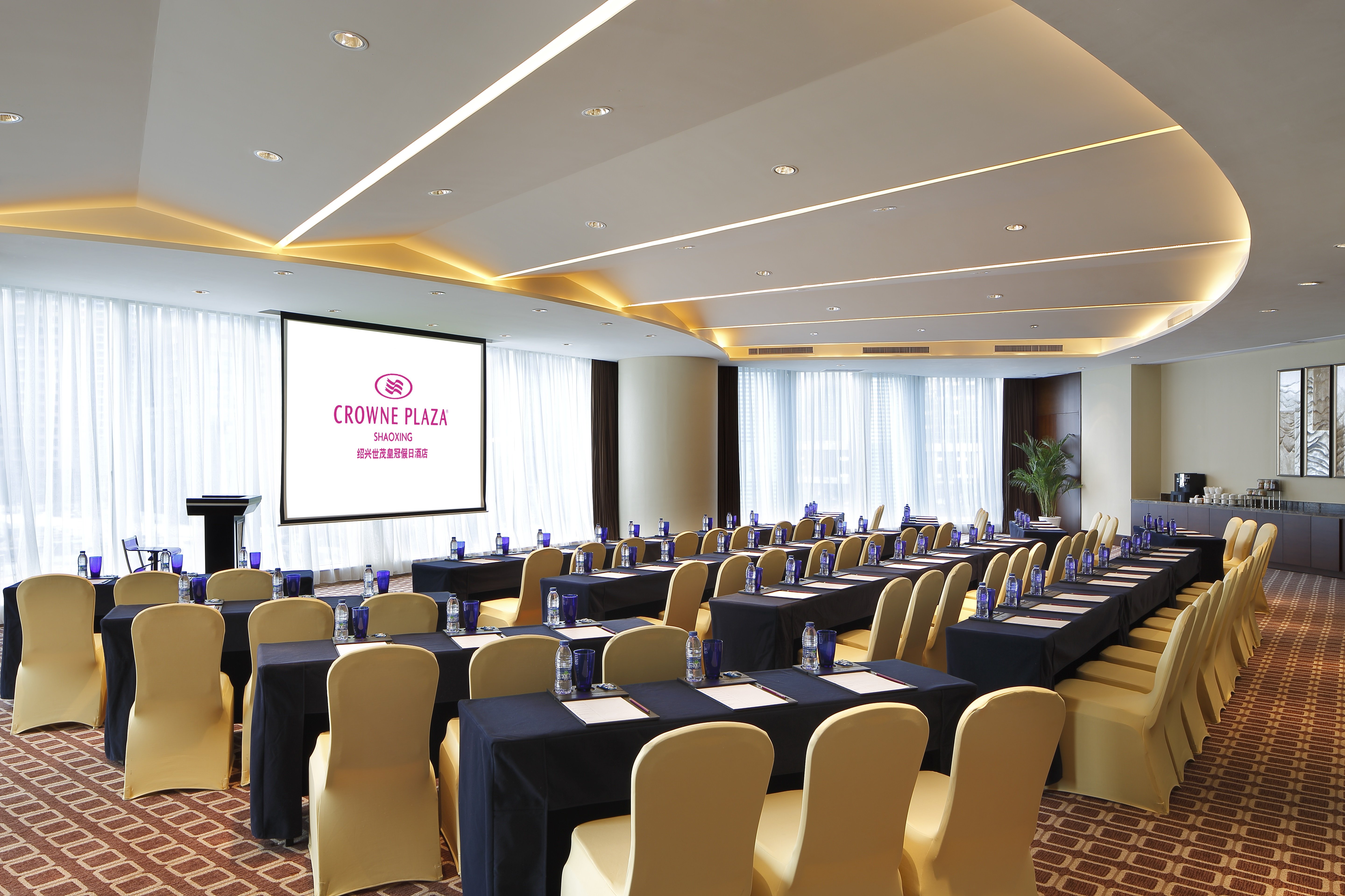 Crowne Plaza Shaoxing 35/50