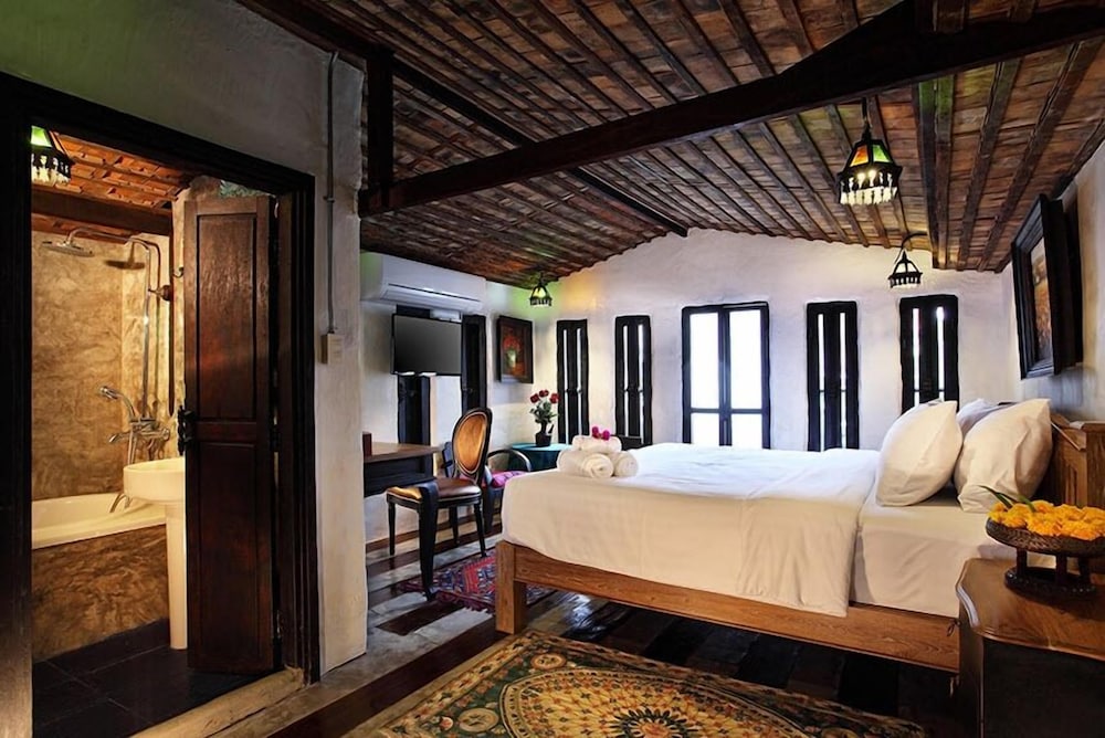 Nai Boutique House 13/36