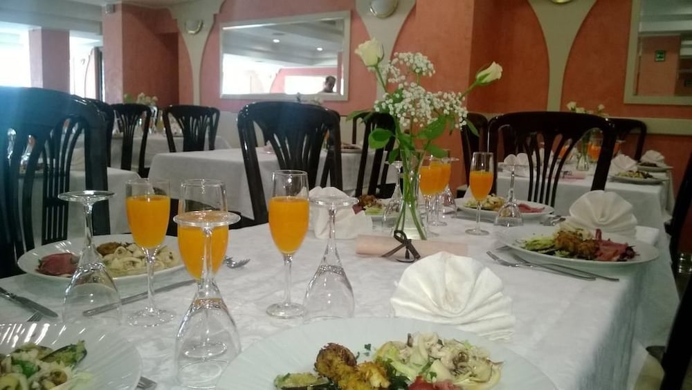 Hotel Borgo Marina 28/50