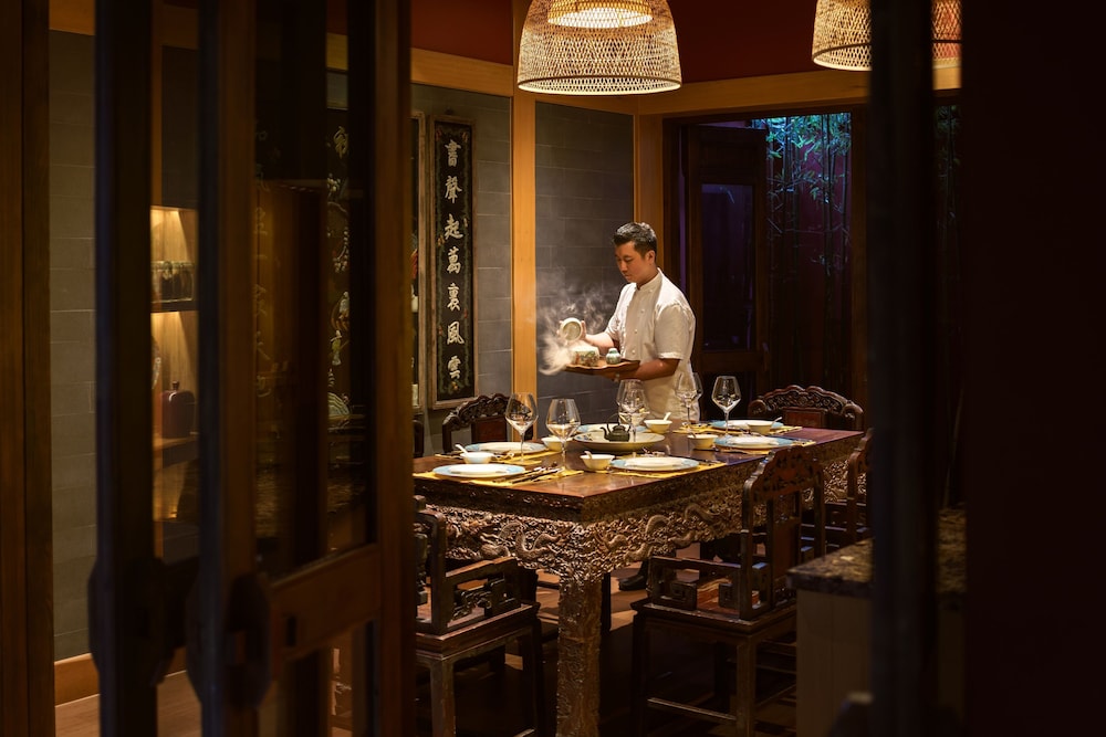 Six Senses Qing Cheng Mountain 64/80