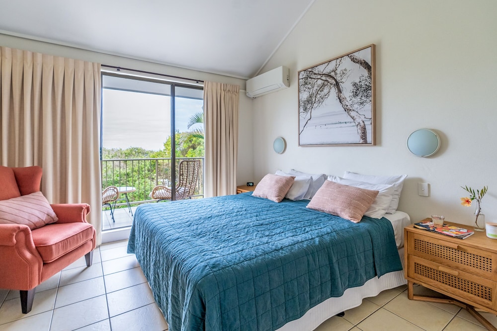 3 BEDROOMS, APARTMENT