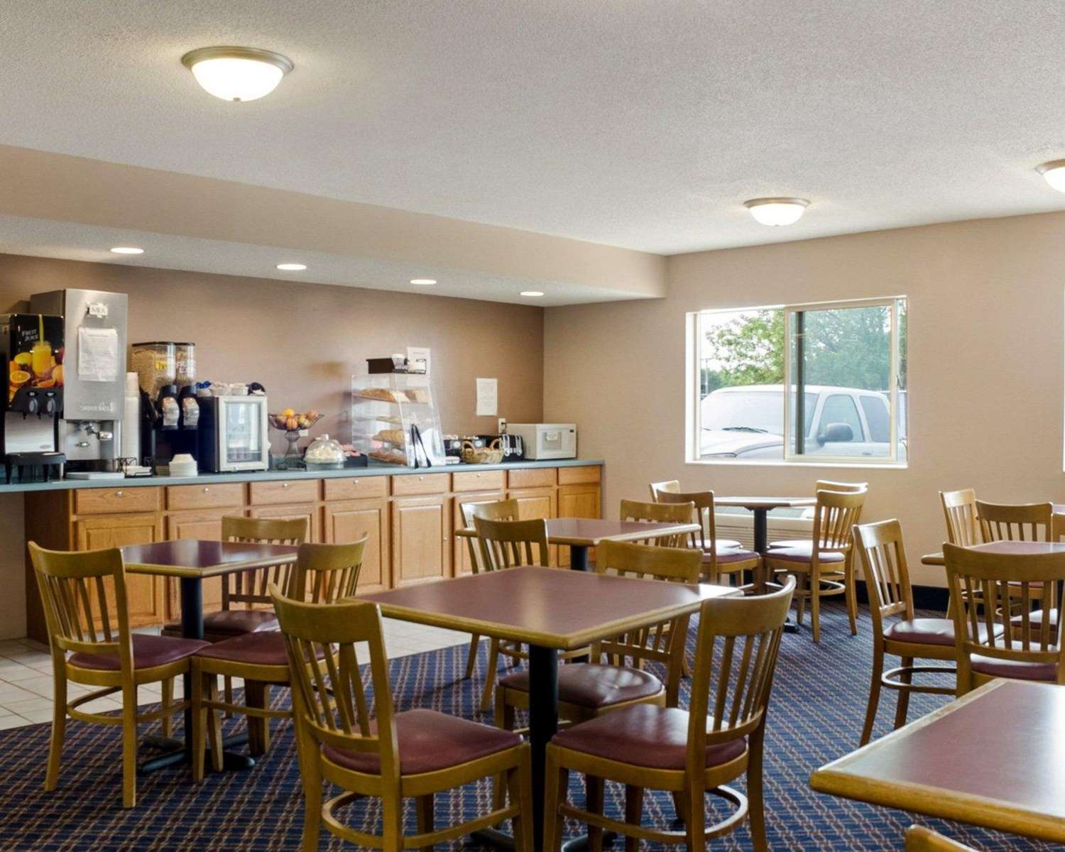 Rodeway Inn Fargo 32/39