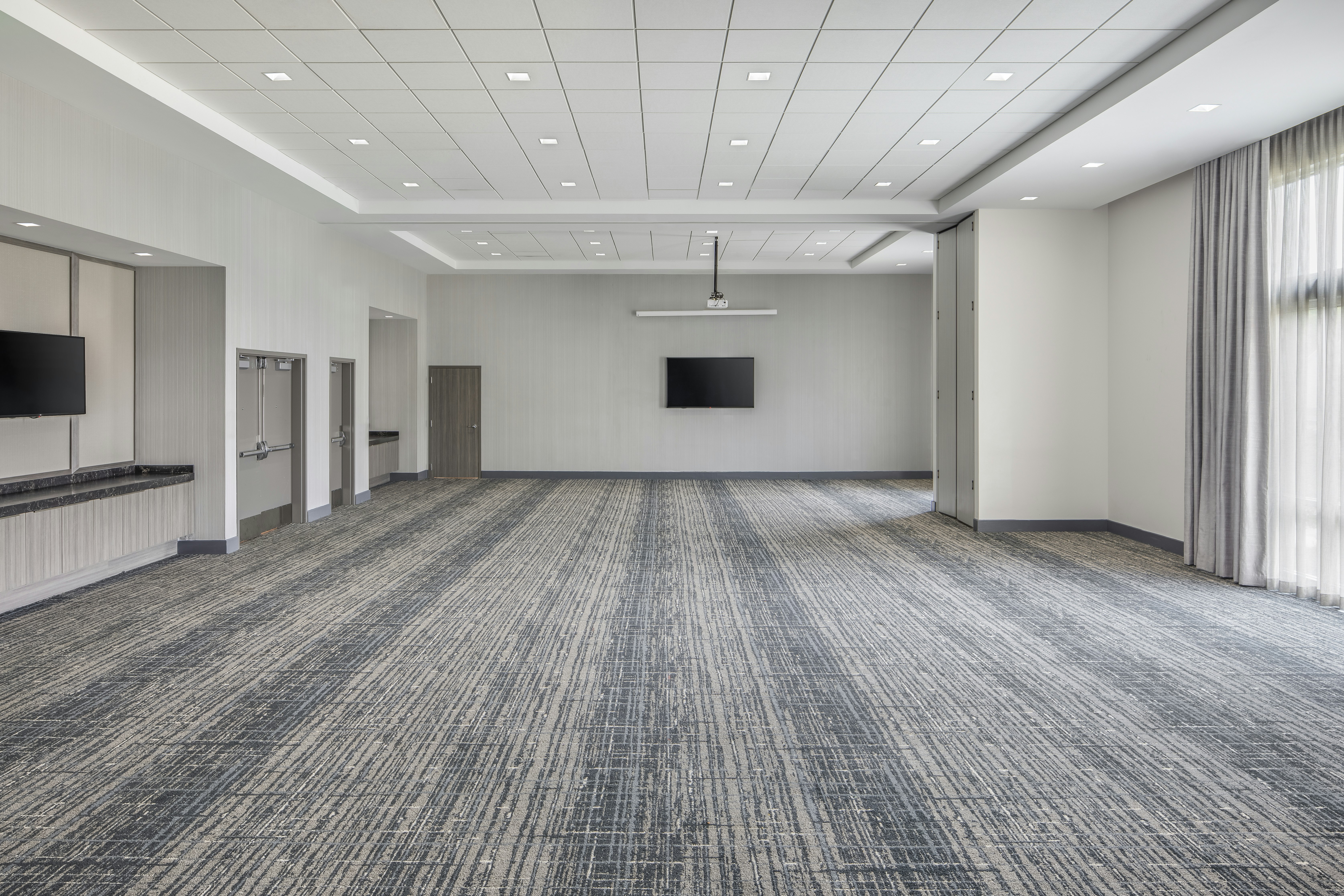 Embassy Suites by Hilton Atlanta Midtown 44/45