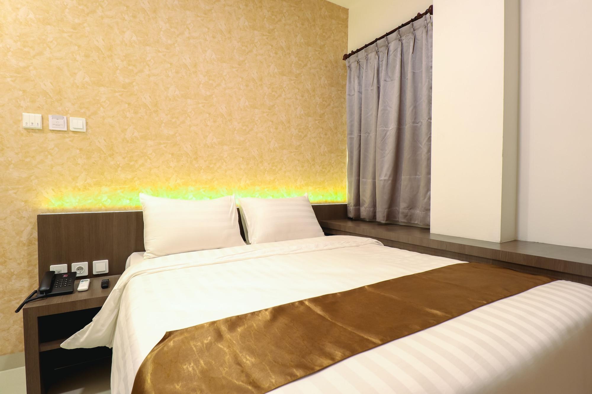 Nivia Hotel Medan 14/25
