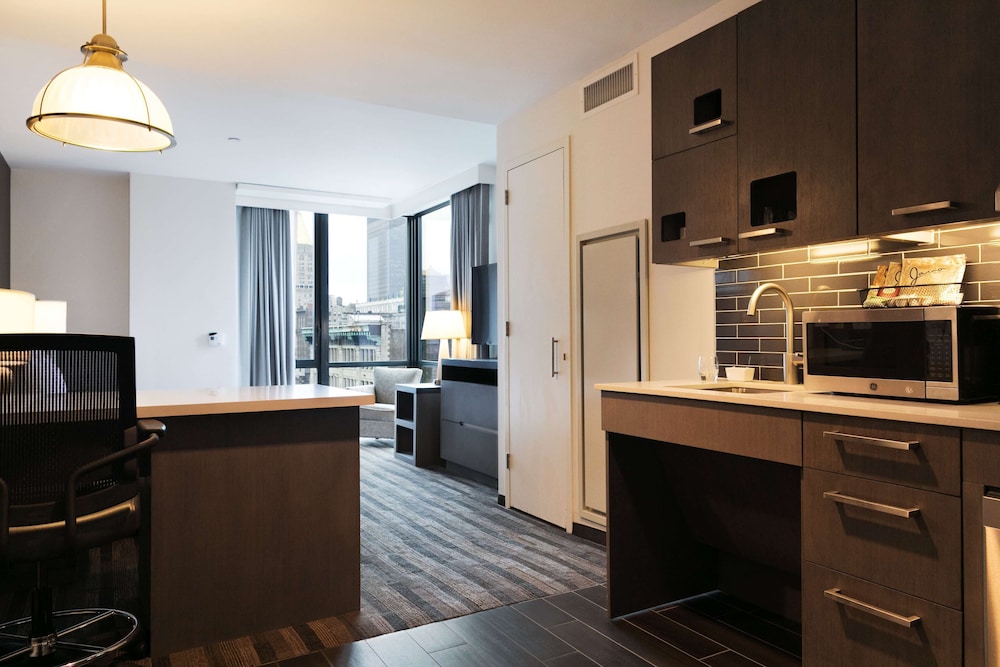 HYATT HOUSE NEW YORK CHELSEA 9/65