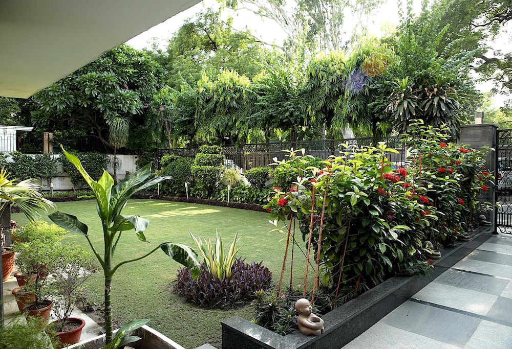 Ahuja Residency Sunder Nagar 40/50