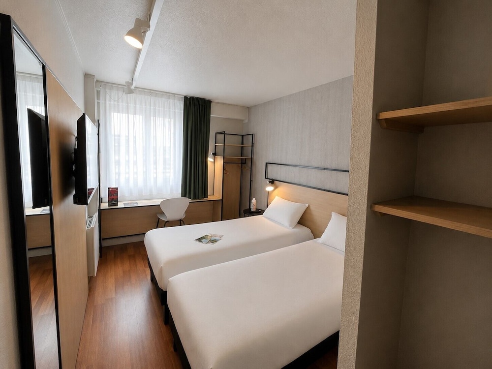 Ibis Hotel Alencon 10/45