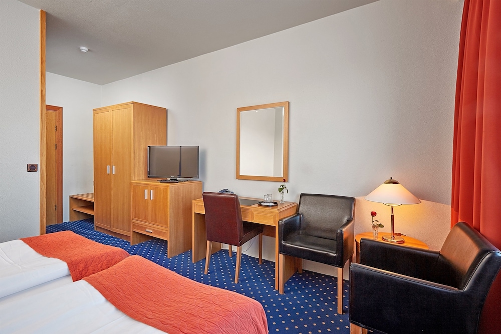 Hotel Ork 25/80