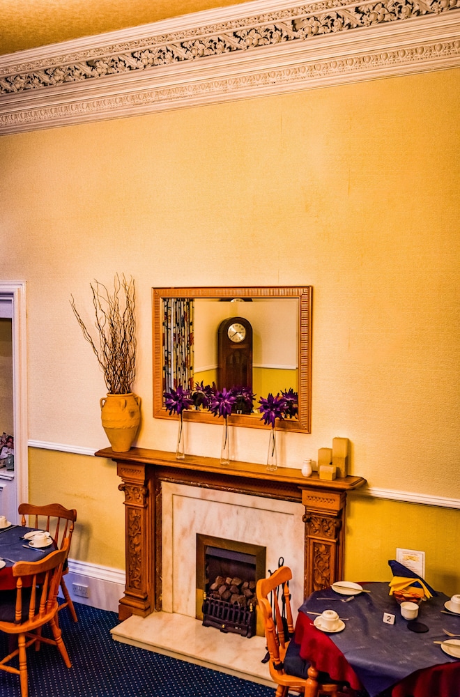 Strathallan Guest House 39/50