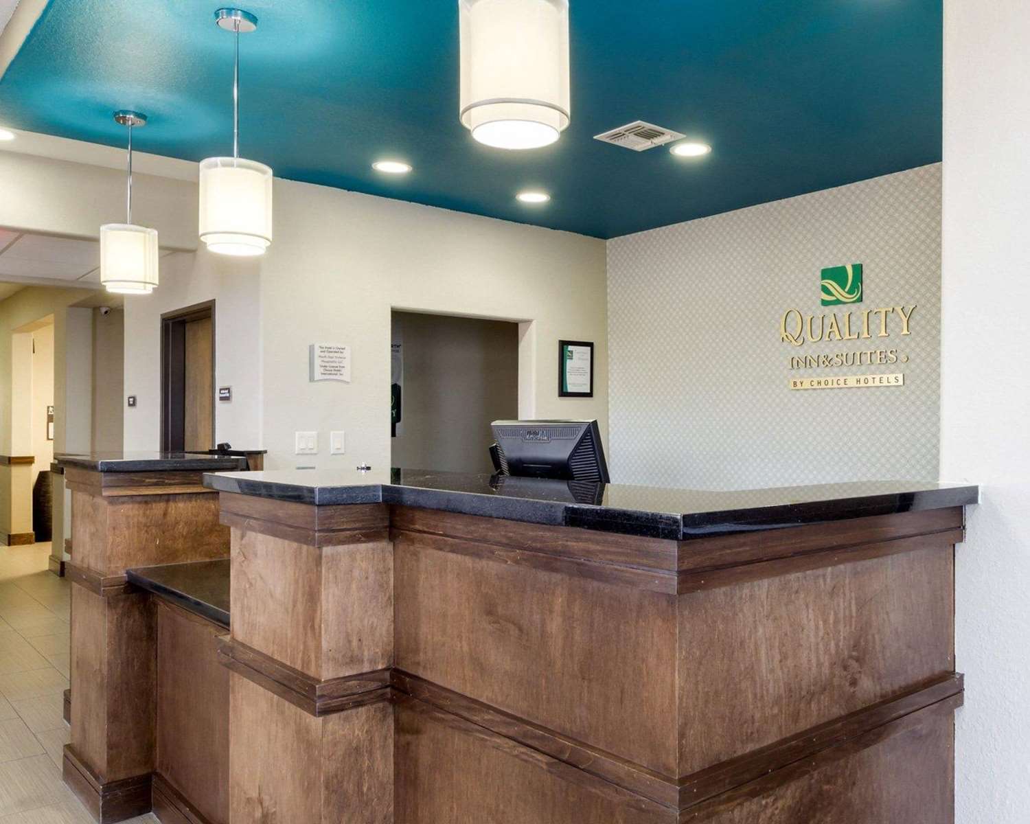 Quality Inn and Suites Victoria East 4/38