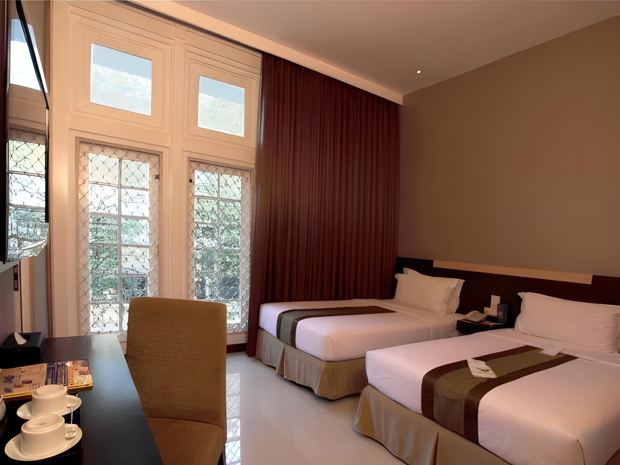 Smart, Medium, Twin Beds