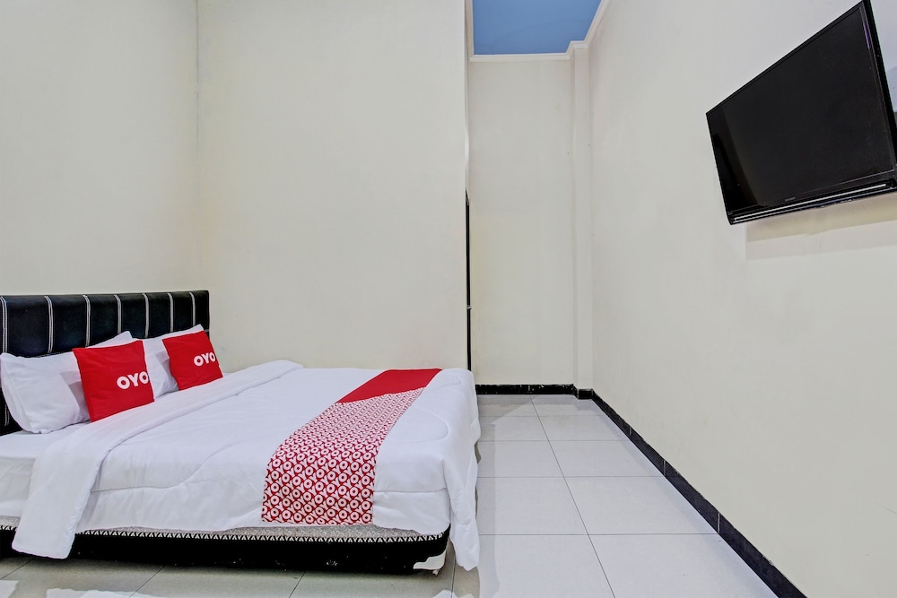 Hotel O Solo near Solo Safari formerly RR Guesthouse 33/55
