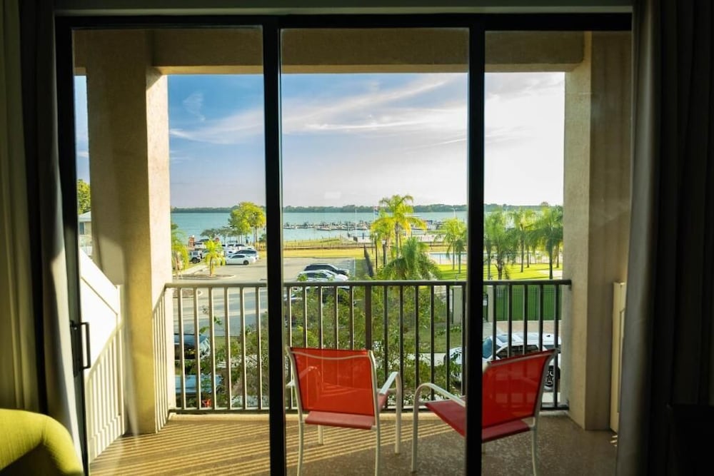Key West Resort on Lake Dora 41/72