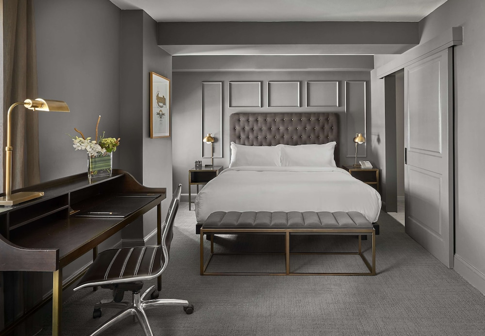 Hotel Phillips Kansas City Curio Collection by Hilton 20/50