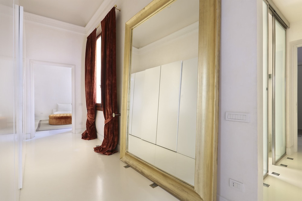 Luxury Apartment in Central Florence 23/50